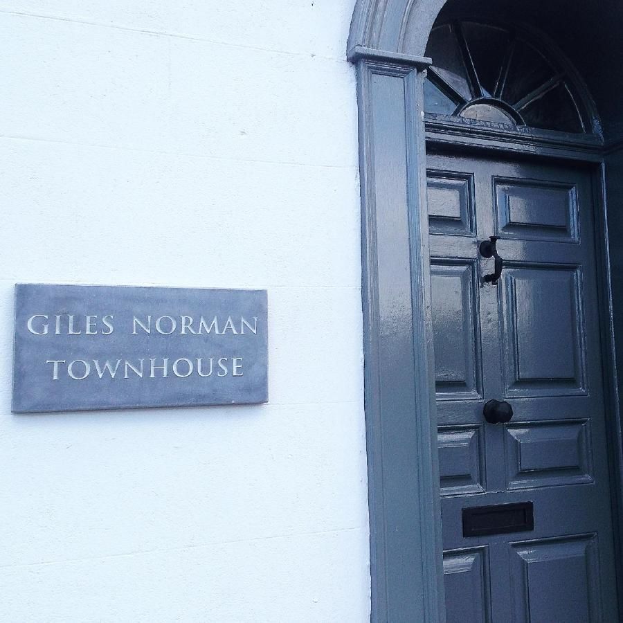 Гостевой дом Giles Norman Gallery & Townhouse Кинсейл-8