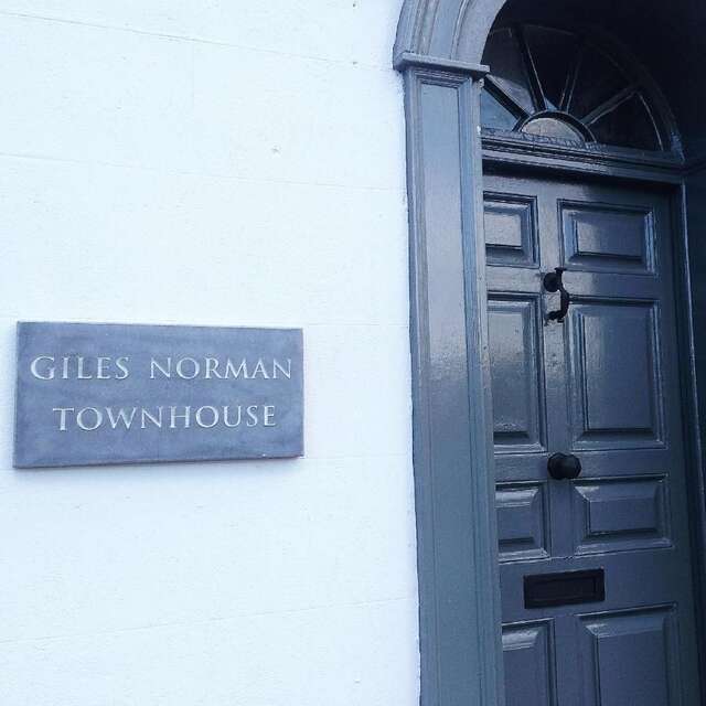 Гостевой дом Giles Norman Gallery & Townhouse Кинсейл-7